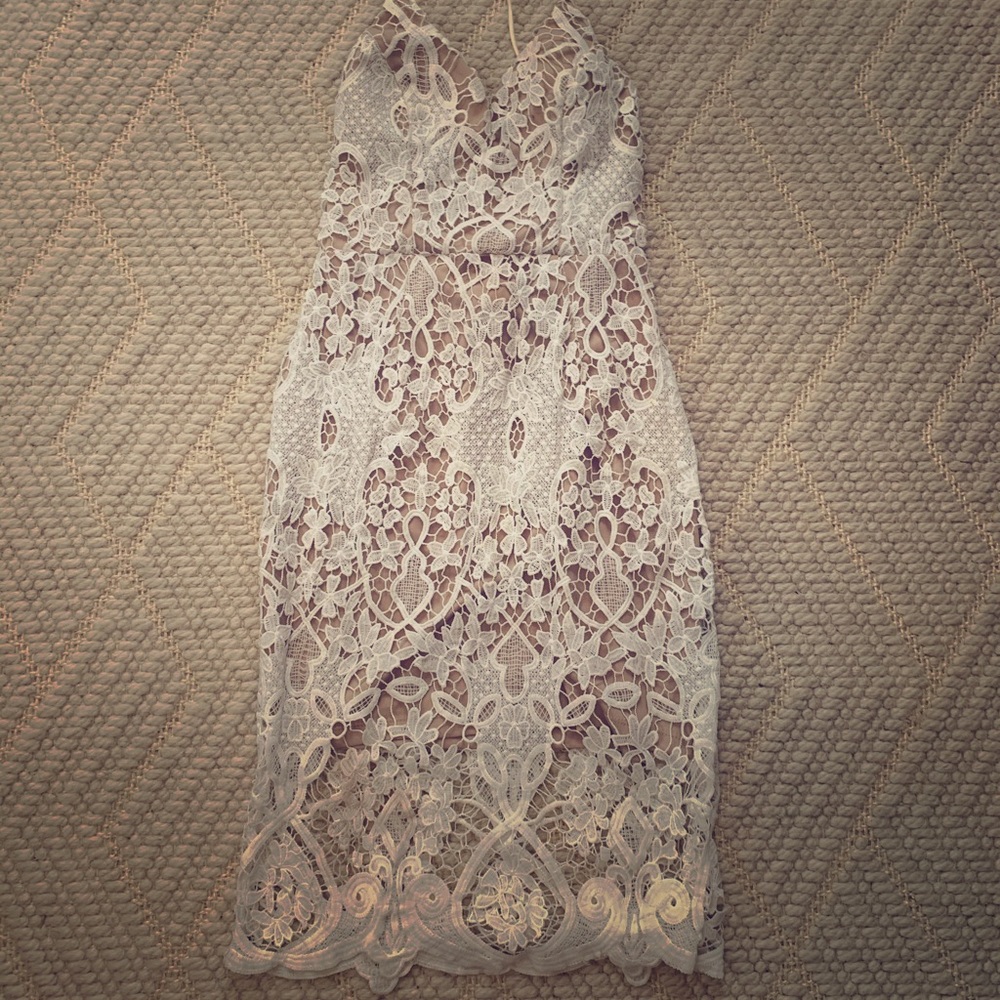White lace dress